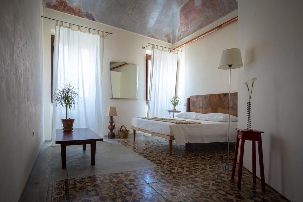 مبيت وإفطار سورسو Piazza San Pantaleo المظهر الخارجي الصورة